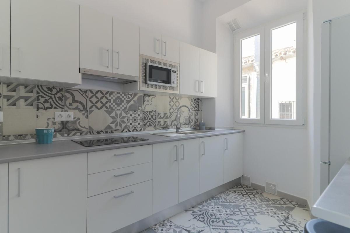 C11 - Cosy 7 Bedrooms In Plaza Merced Малага Екстер'єр фото