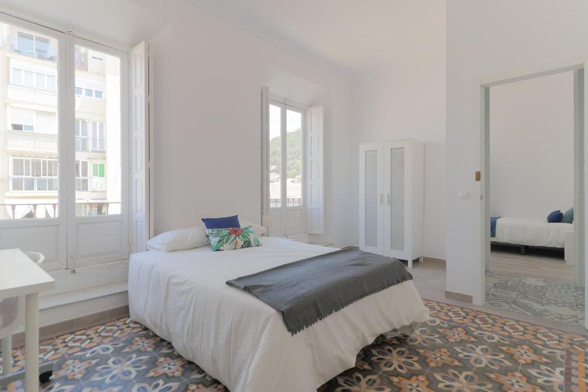 C11 - Cosy 7 Bedrooms In Plaza Merced Малага Екстер'єр фото